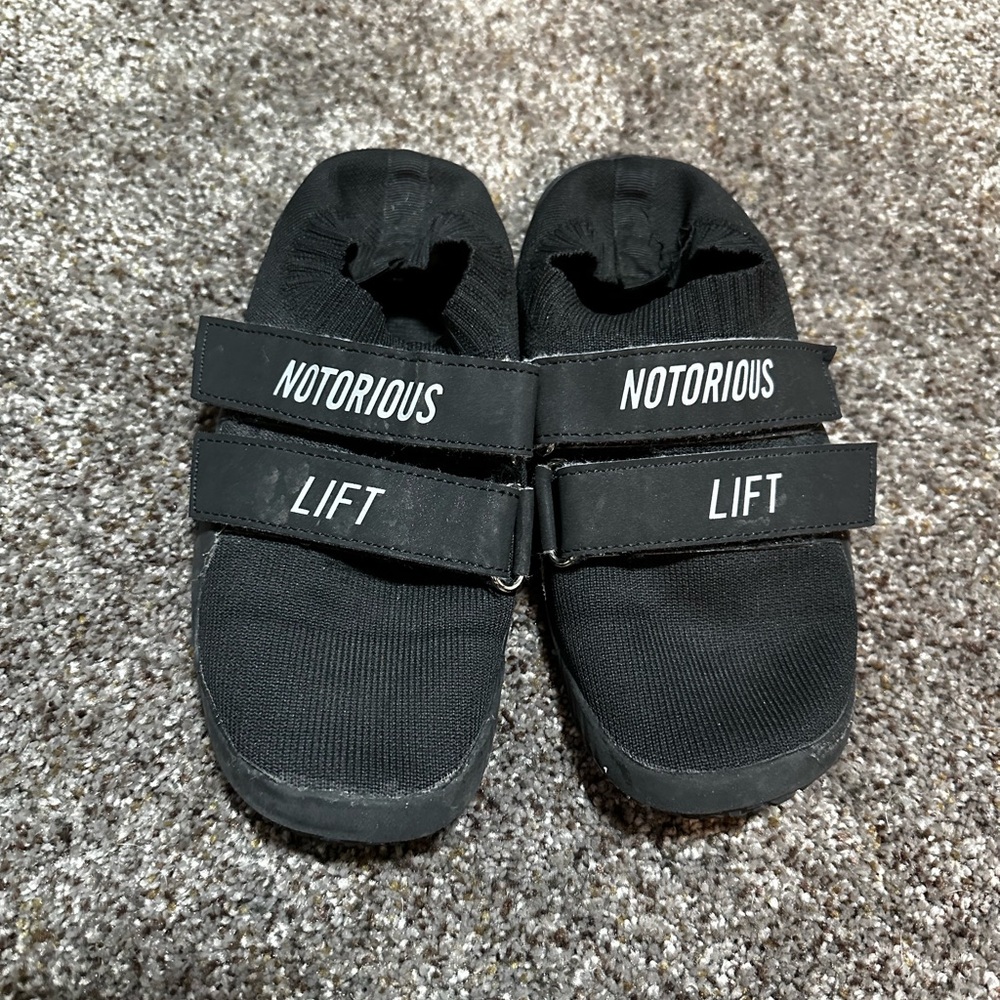 Notorious lift 38 black